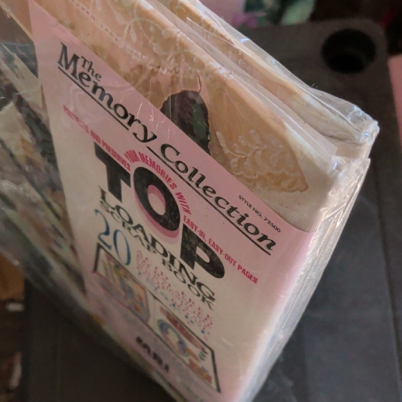 🆕 Memory Collection Scrapbook - Picture 6 of 6